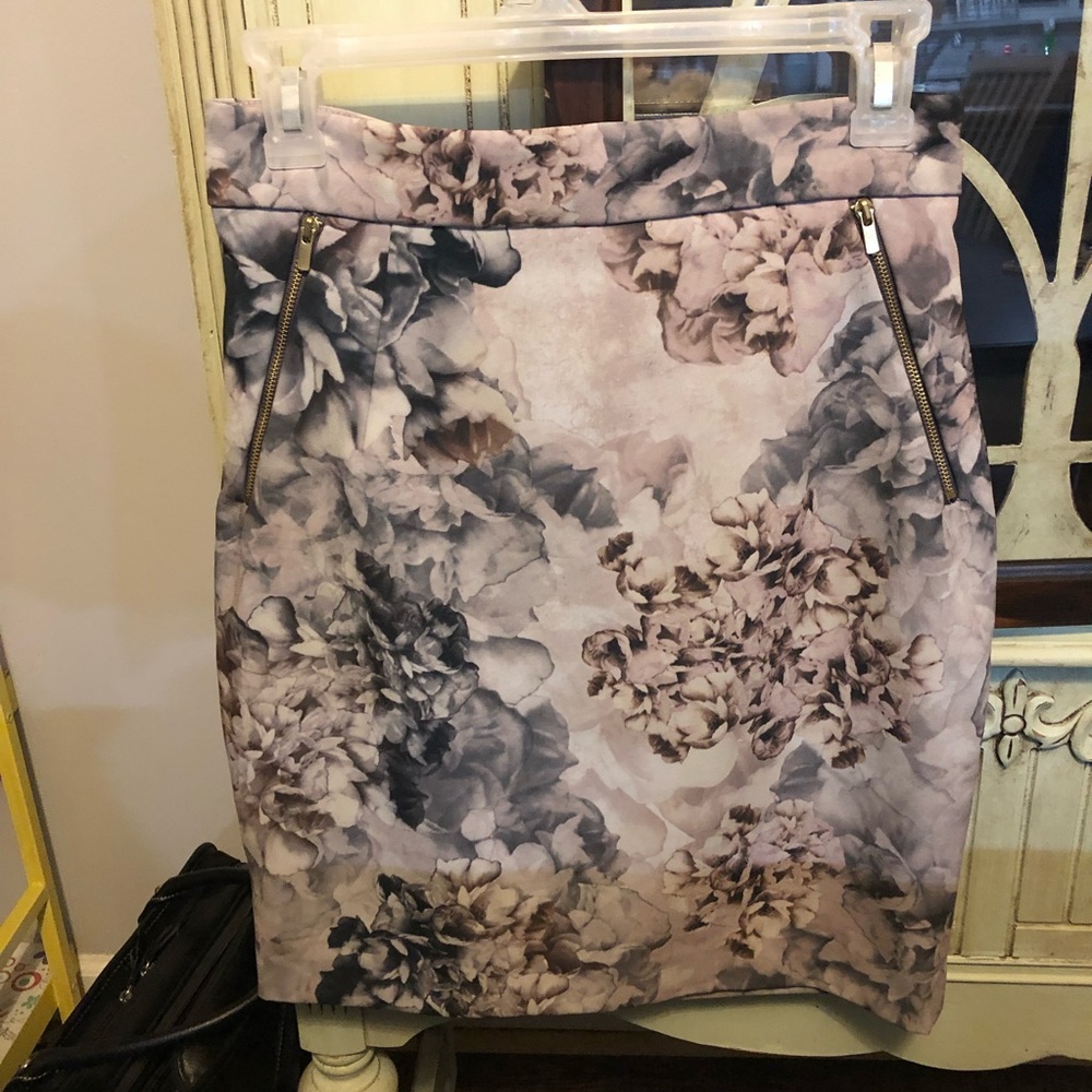 H&M Watercolor Floral Pencil Skirt